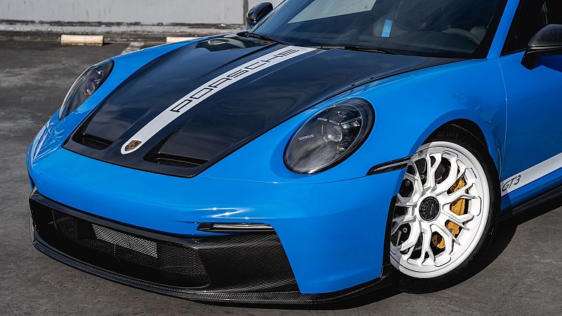 Photo of 1016 Industries Carbon Aero for the Porsche 992.1 GT3 - Image 1